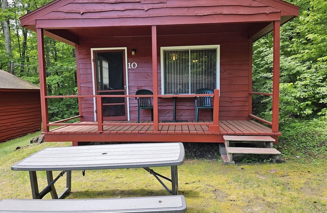 The Gold Eagle Cottage 10