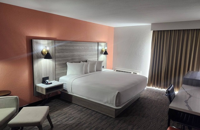 The Grand Inn