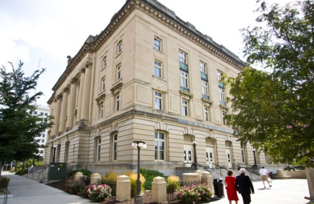 The Grand Manse Capitol Hall