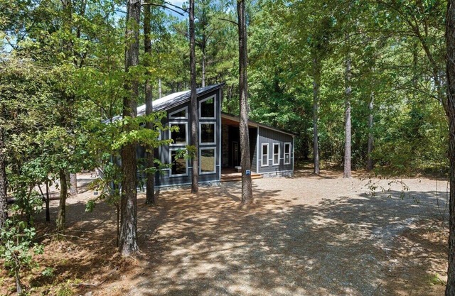 The Grey Escape, Games, Hot Tub, Fire Pit, Pets
