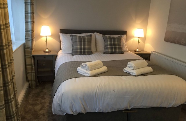 The Heathmere - A 3 Bed Fully Equipped Apartment near to Birmingham Airport, NEC