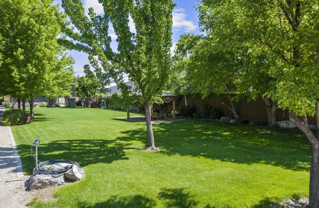 The Hidden Barn! Serene hgetaway for the entire Family!