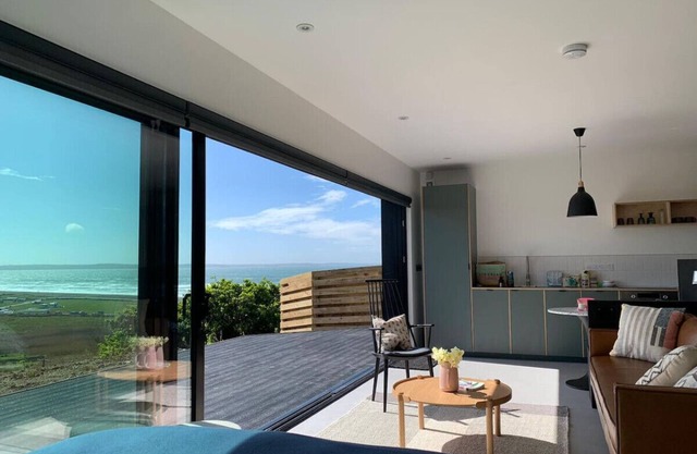 The Hide · Subterranean Studio with Panoramic Costal Views