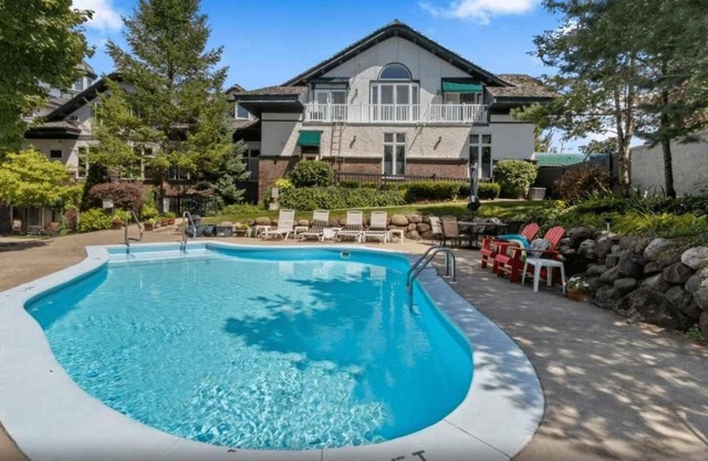 The Hideaway at Hayloft Lodge – Chic & Unique Stay