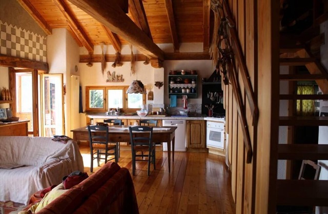 The House of light: nature end relax in the village of old times