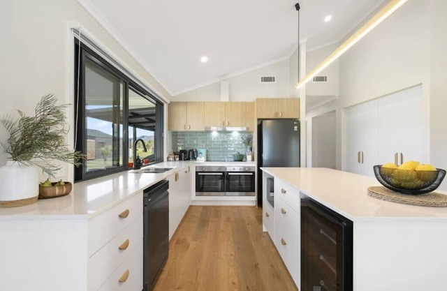 The House @ The Charles at Broke Hunter Valley Luxury