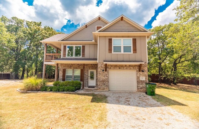 The Lake House on Lake Texoma