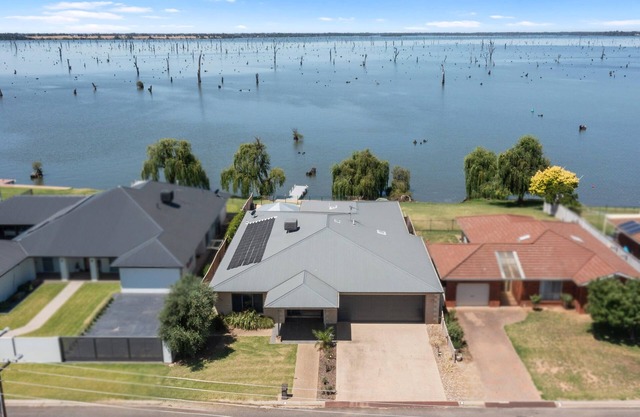 The Lakehouse on Rosemary