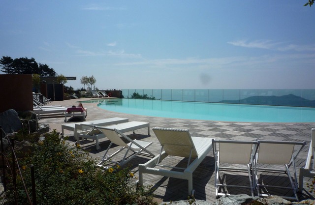 The Liguria of ancient burgs, a stylish destination for a 5-star stay