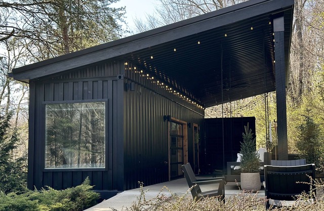 The Lily Pad by Creative Cabins