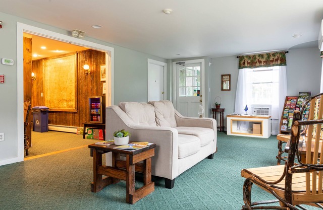 The Lodge at West River