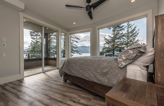 "The Lodge on Harrison Lake" Main Residence