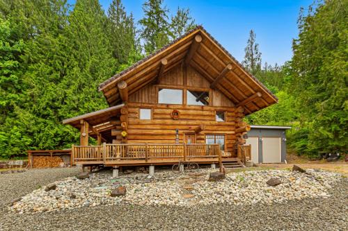 The Lodge in the Valley of the Moon