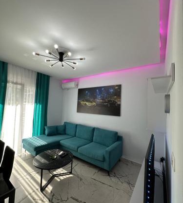 The Luxe Apartment 22
