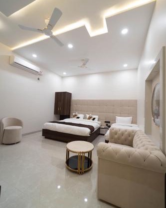 The Luxury Inn