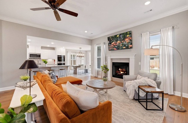 The Marigold - Modern - 5 mi to Downtown
