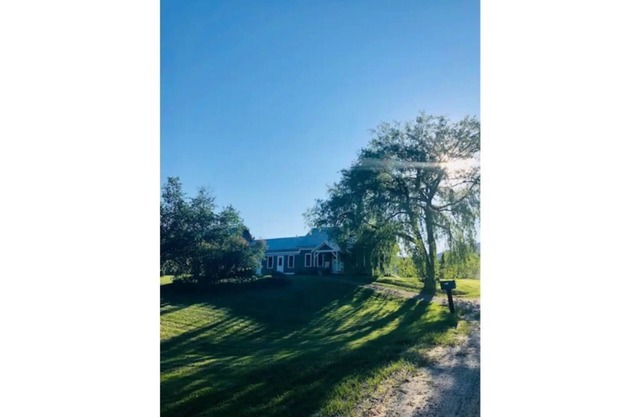 The Mountain Farmhouse @ Crystal Spring Farm