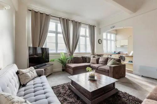 The Nest - Central and Sunny Wellington Loft