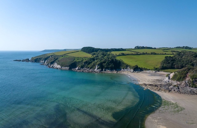 The Nook - a cottage that sleeps 4 guests in 2 bedrooms