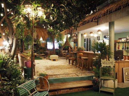 The oasis on 8