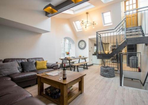 The Old Bakery - Luxury Three Bed House with Roof Terrace