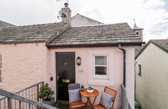 THE OLD HAYLOFT, romantic in Keswick