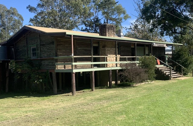 The Old Pub House Situated 100 Meters From the Historic Wollombi Tavern .n