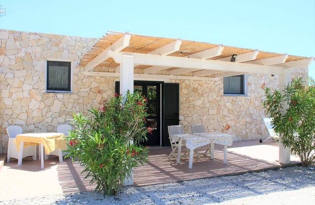 The Old Sheep-Shed - Stilish one bedroom cottage close to the beach
