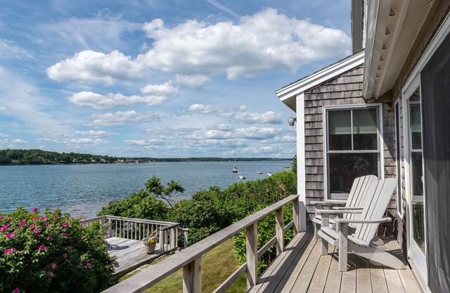 The Overlook- Enjoy stunning sunsets from this well-appointed Bailey Isl home