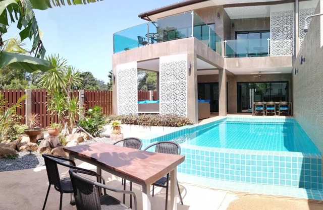 The Pearl Luxury Pool Villas