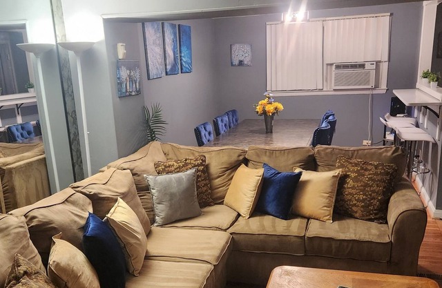 The Perfect Centralized Stylish Cozy Quiet Retreat