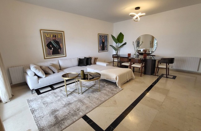 The Perfect Flat Sea side central luxurious