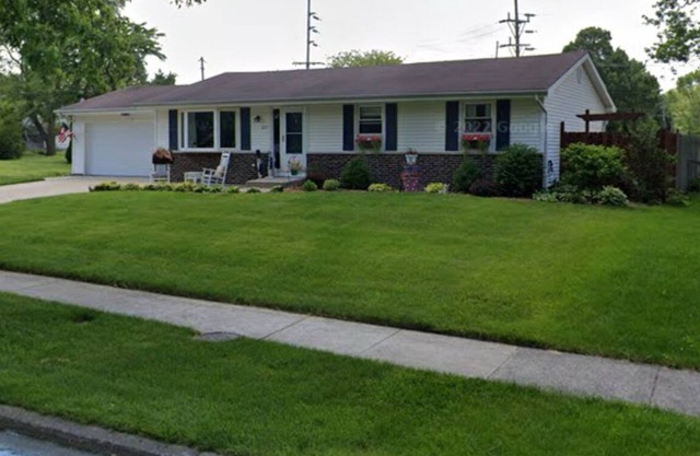 The Pettibone Palace centrally located in Crown Point - minutes from the square
