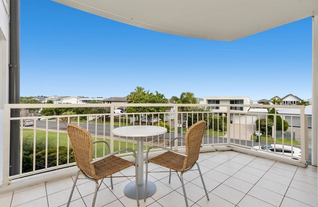 The Pool Resort Kingscliff - 1 BR Spa Suite (7220) - Holiday Management Co.