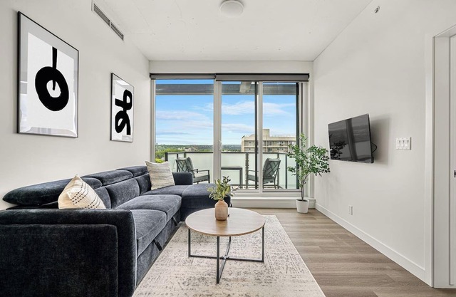The Pulse - Central unit in Kensington!