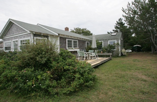 The Quintessential Traditional Nantucket Vacation!