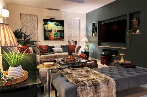 The River House - Designer home