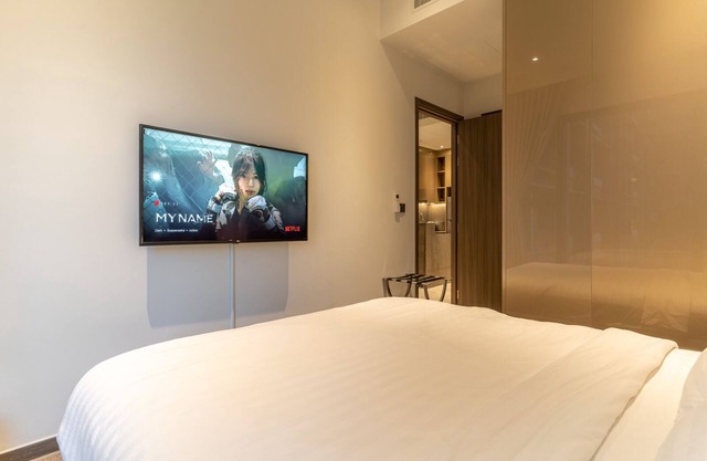 The Rixx Skyline Apartment on 21st floor- Netflix, D1, pool, gym, sauna, jacuzzi