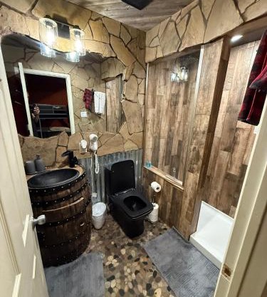The Roost Cabins