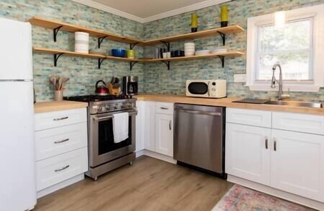 The Rye Beach Retreat, The Rye Beach Retreat