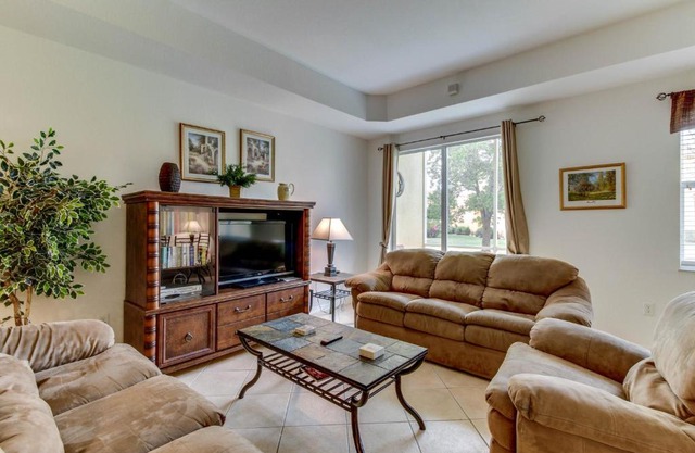 The Sail Harbor: Spinnaker Townhome