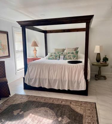 The Savannah Suite
