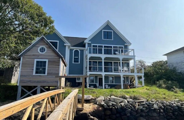 The Sea Eagle - Luxury 5 BR Waterfront Home in Boothbay Harbor with private dock