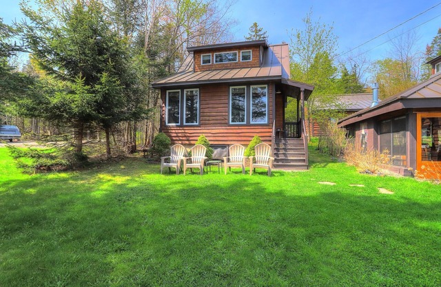 The Shire Guest Cottage - Rangeley Lake