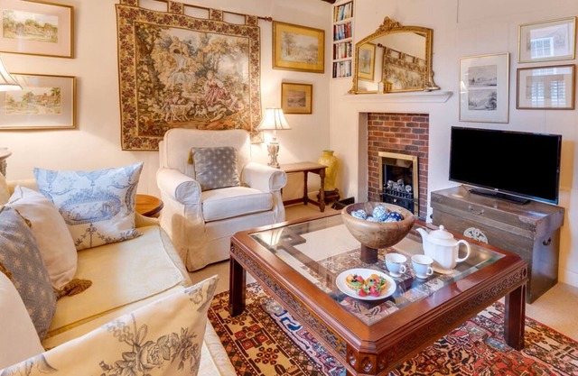 The Short House in the beautiful Sandwich