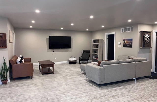 The Skyview Loft 2 Bedrooms, 4 Beds