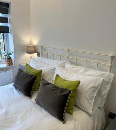 The Snug- With Private parking