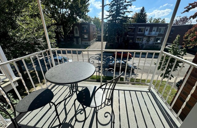 The star pop art urban and vibrant 1B