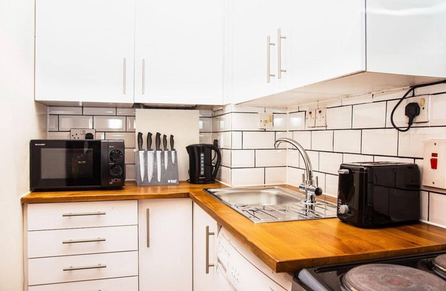 The Summit West End - 1BR Cosy Flat, Central, Wifi