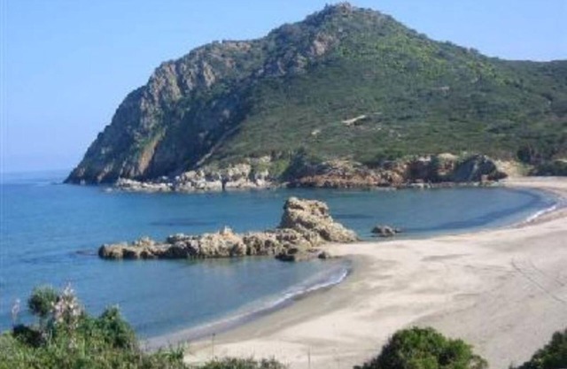 The tranquility of the countryside near the sea. IUN code Q0537.